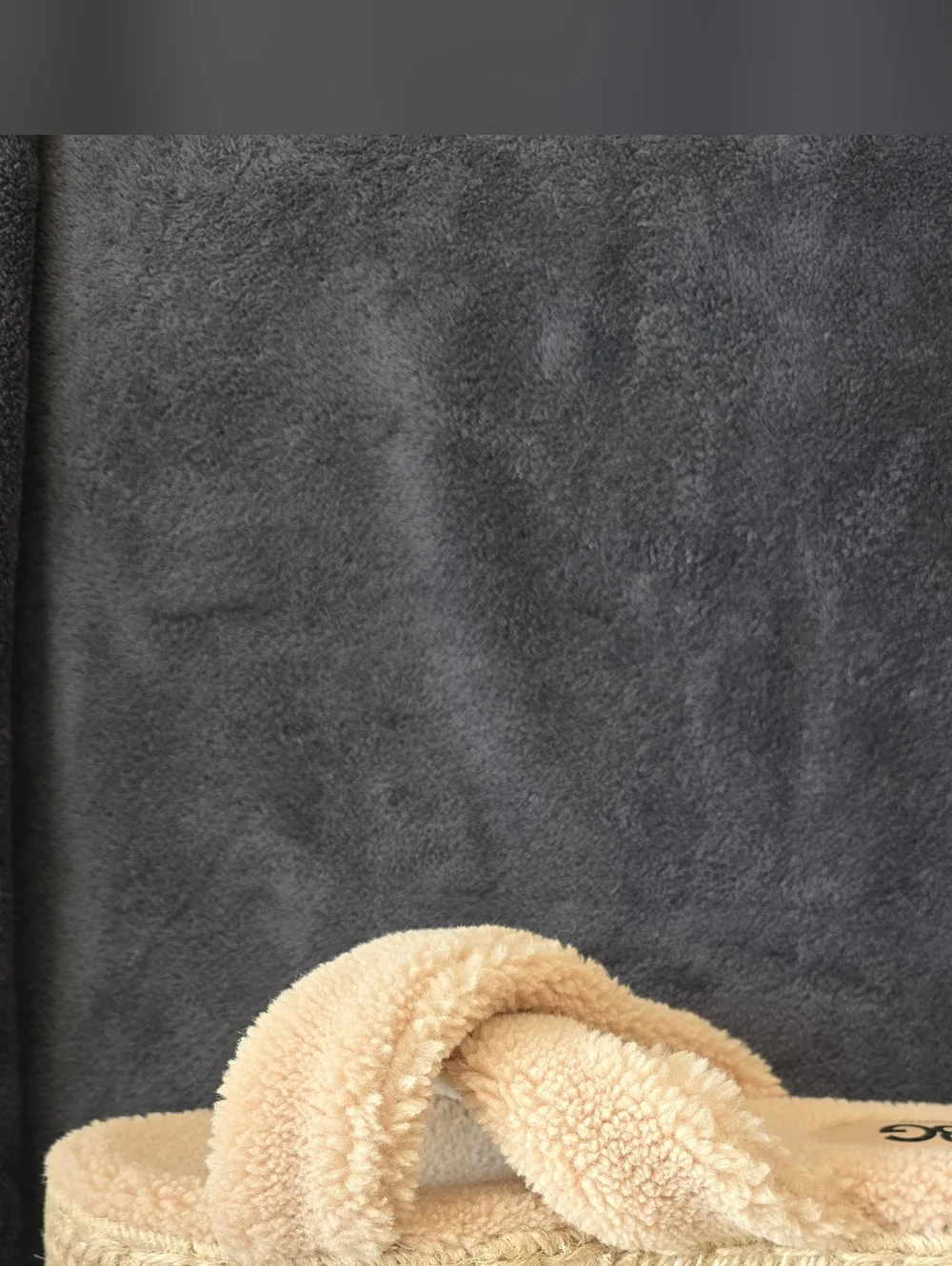 Daphne By GBG Los Angeles Slide House Shoe - Picture 6 of 11